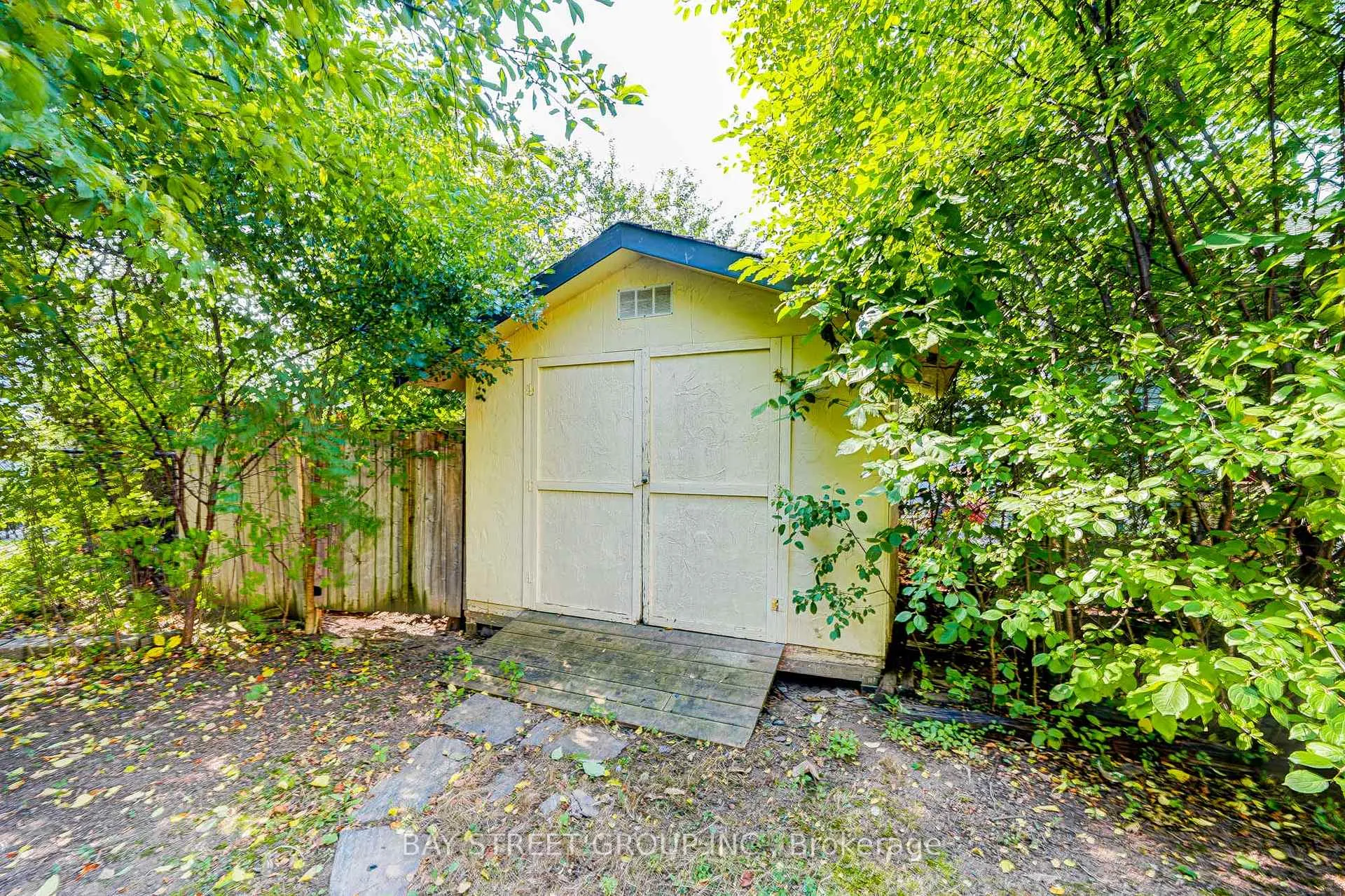 Photo 47 of 88 Miller Road, Oakville, College Park — HOMEH