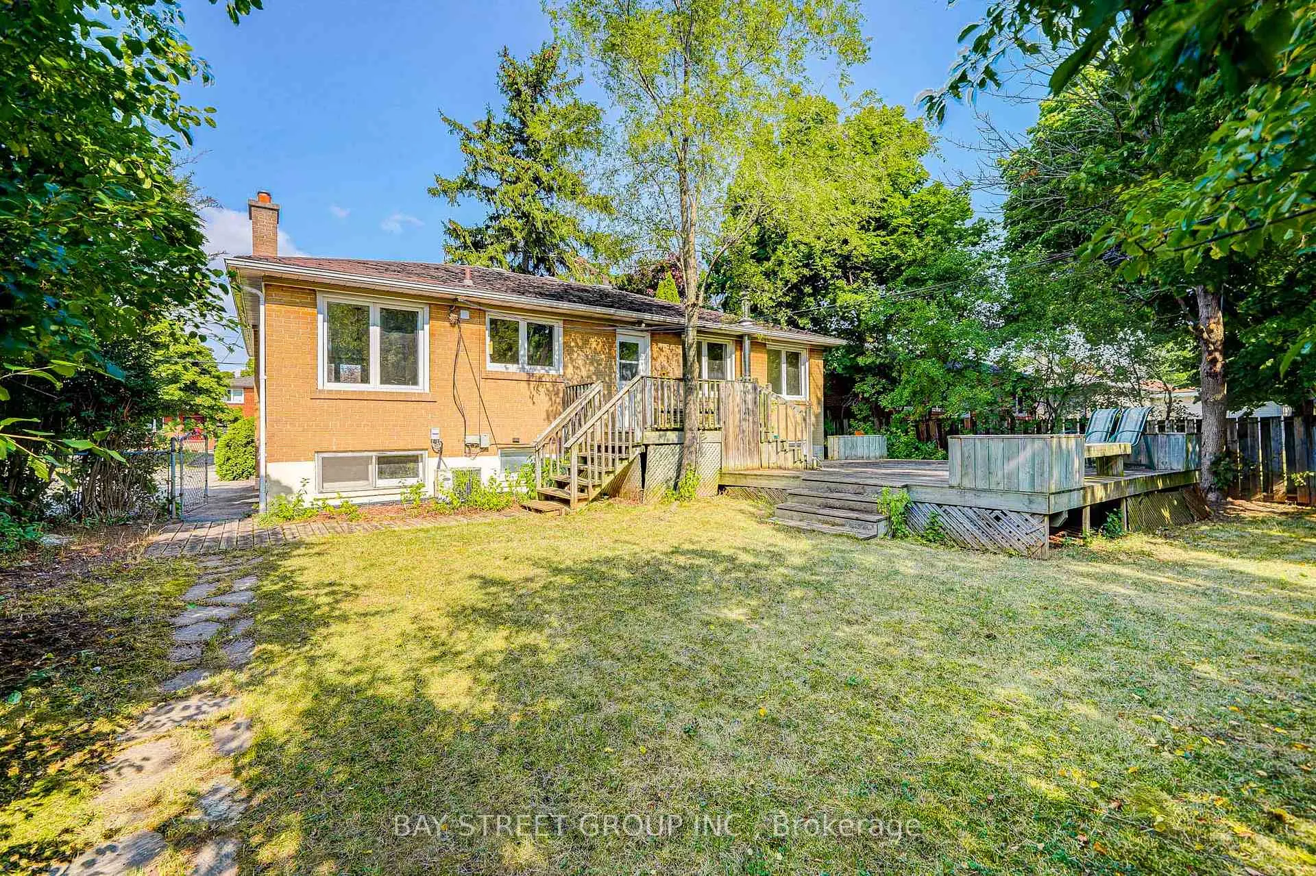 Photo 48 of 88 Miller Road, Oakville, College Park — HOMEH