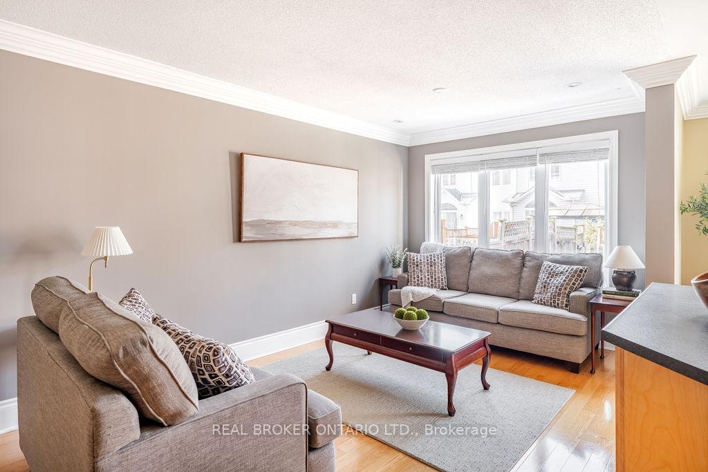 Photo 9 of 429 Sparkman Avenue, Ottawa, Avalon East — HOMEH