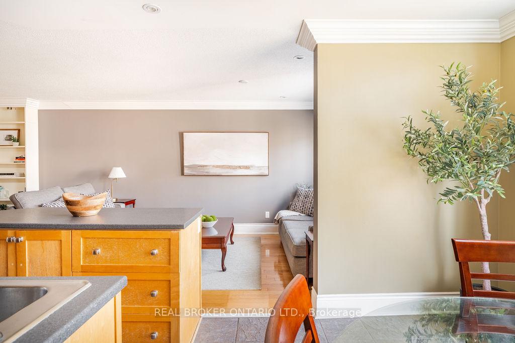 Photo 13 of 429 Sparkman Avenue, Ottawa, Avalon East — HOMEH