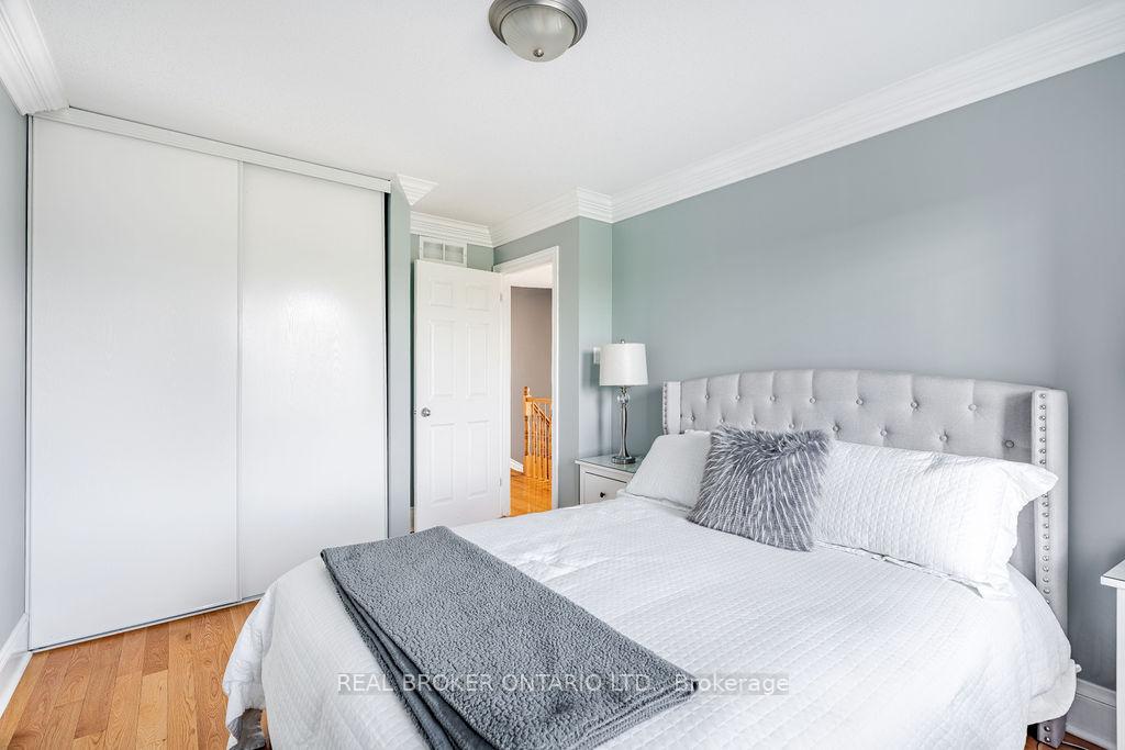 Photo 26 of 429 Sparkman Avenue, Ottawa, Avalon East — HOMEH