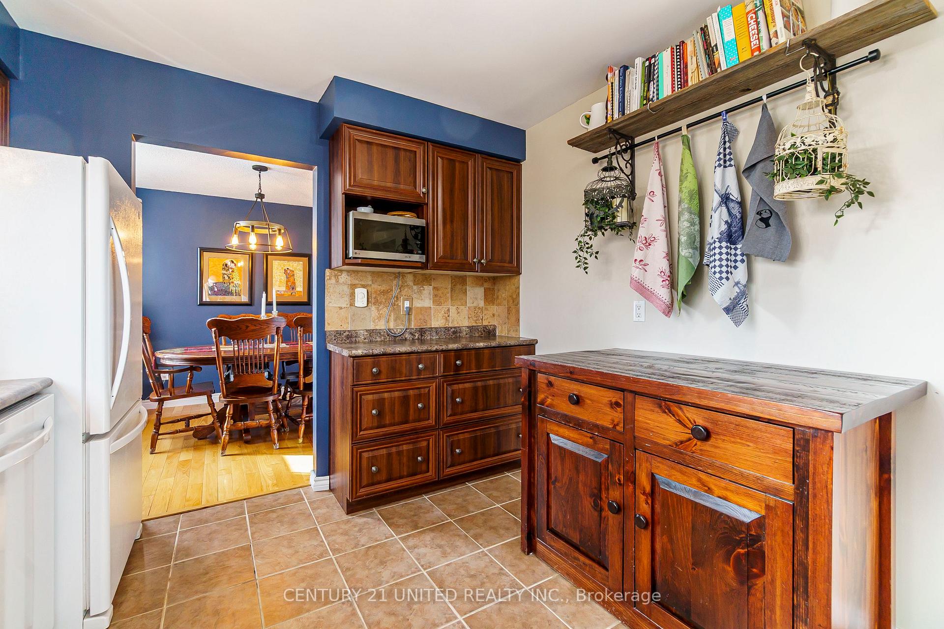 Photo 13 of 2627 Ridgetop Crescent, Peterborough, Ashburnham Ward 4 — HOMEH