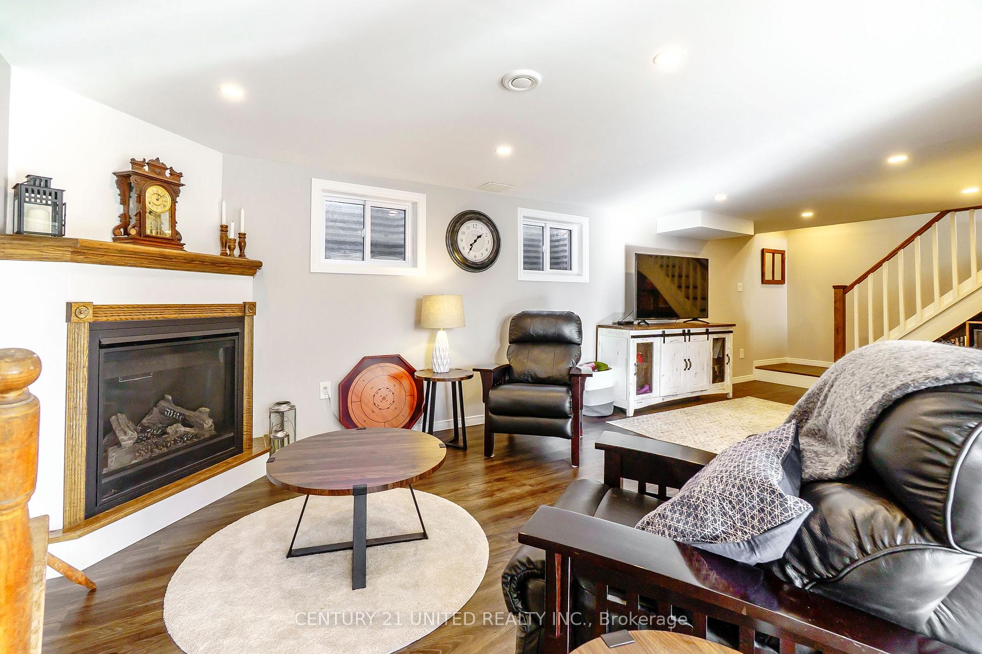 Photo 23 of 2627 Ridgetop Crescent, Peterborough, Ashburnham Ward 4 — HOMEH