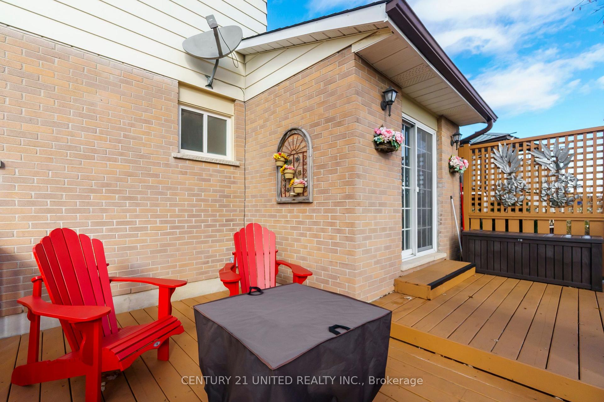 Photo 27 of 2627 Ridgetop Crescent, Peterborough, Ashburnham Ward 4 — HOMEH