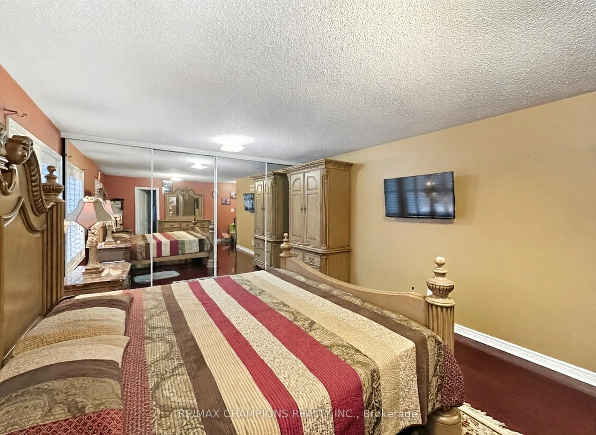 Photo 14 of 28 Blazing Star Drive, Brampton, Sandringham-Wellington — HOMEH