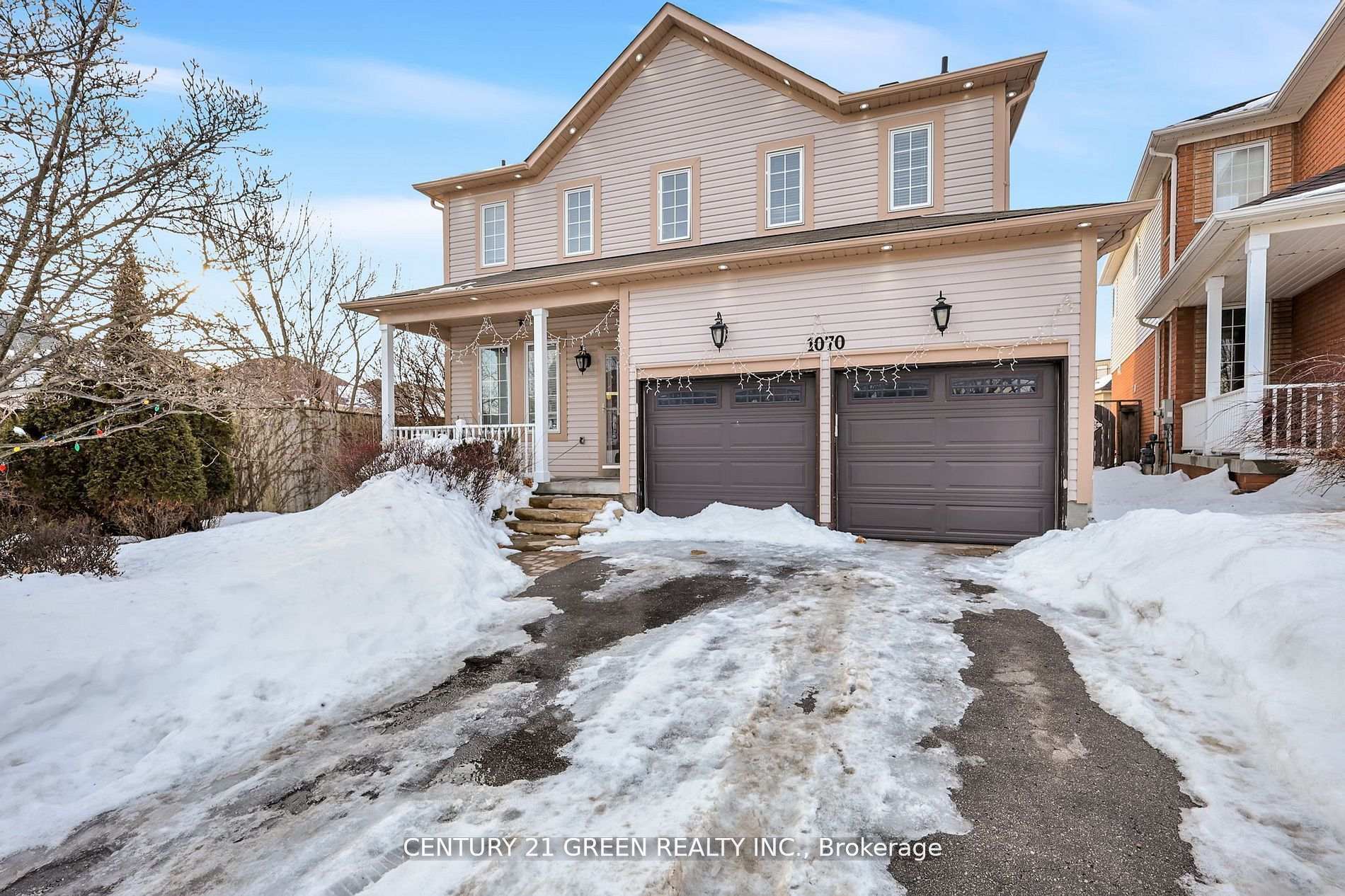 Photo 2 of 1070 Songbird Drive, Oshawa, Pinecrest — HOMEH