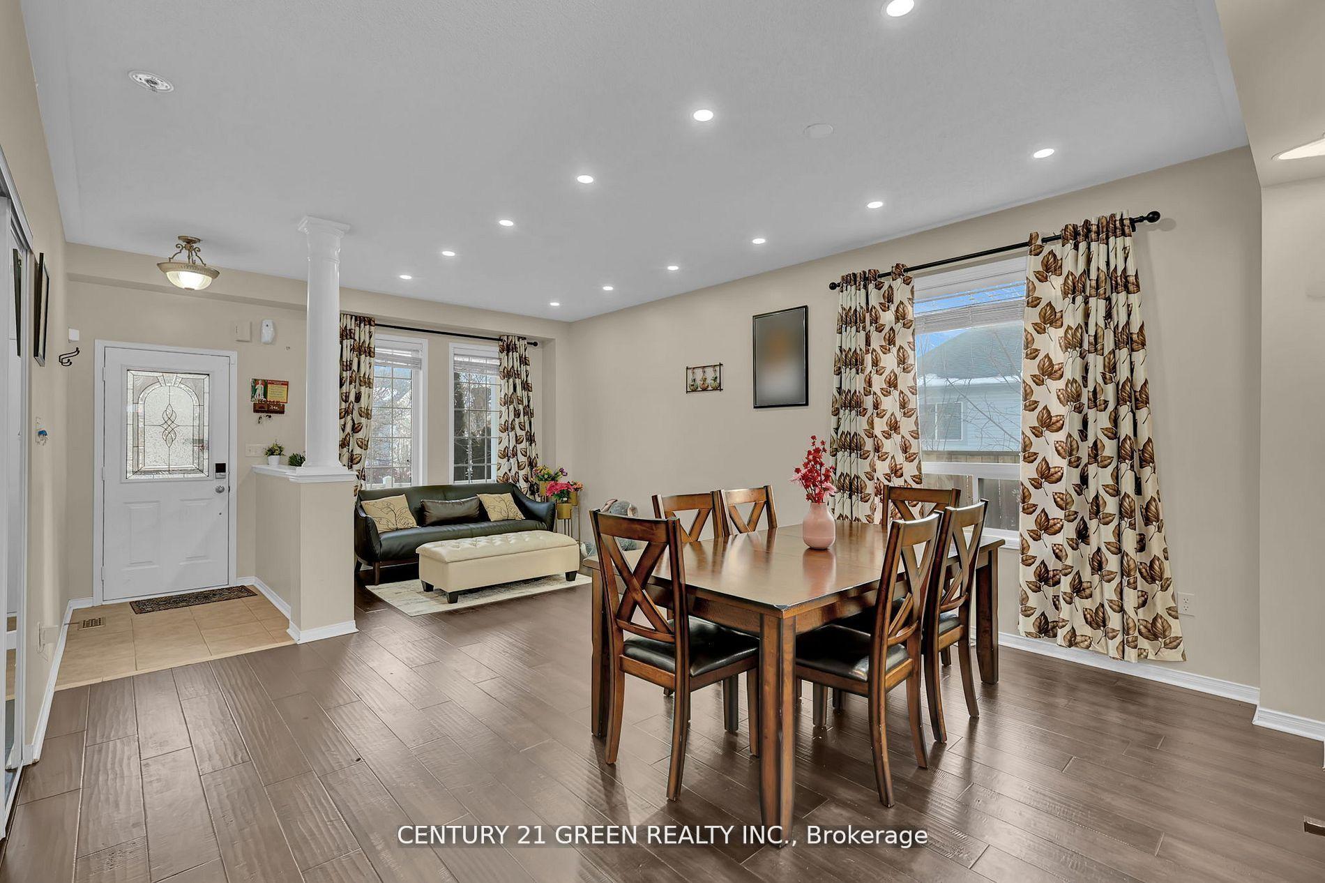 Photo 10 of 1070 Songbird Drive, Oshawa, Pinecrest — HOMEH