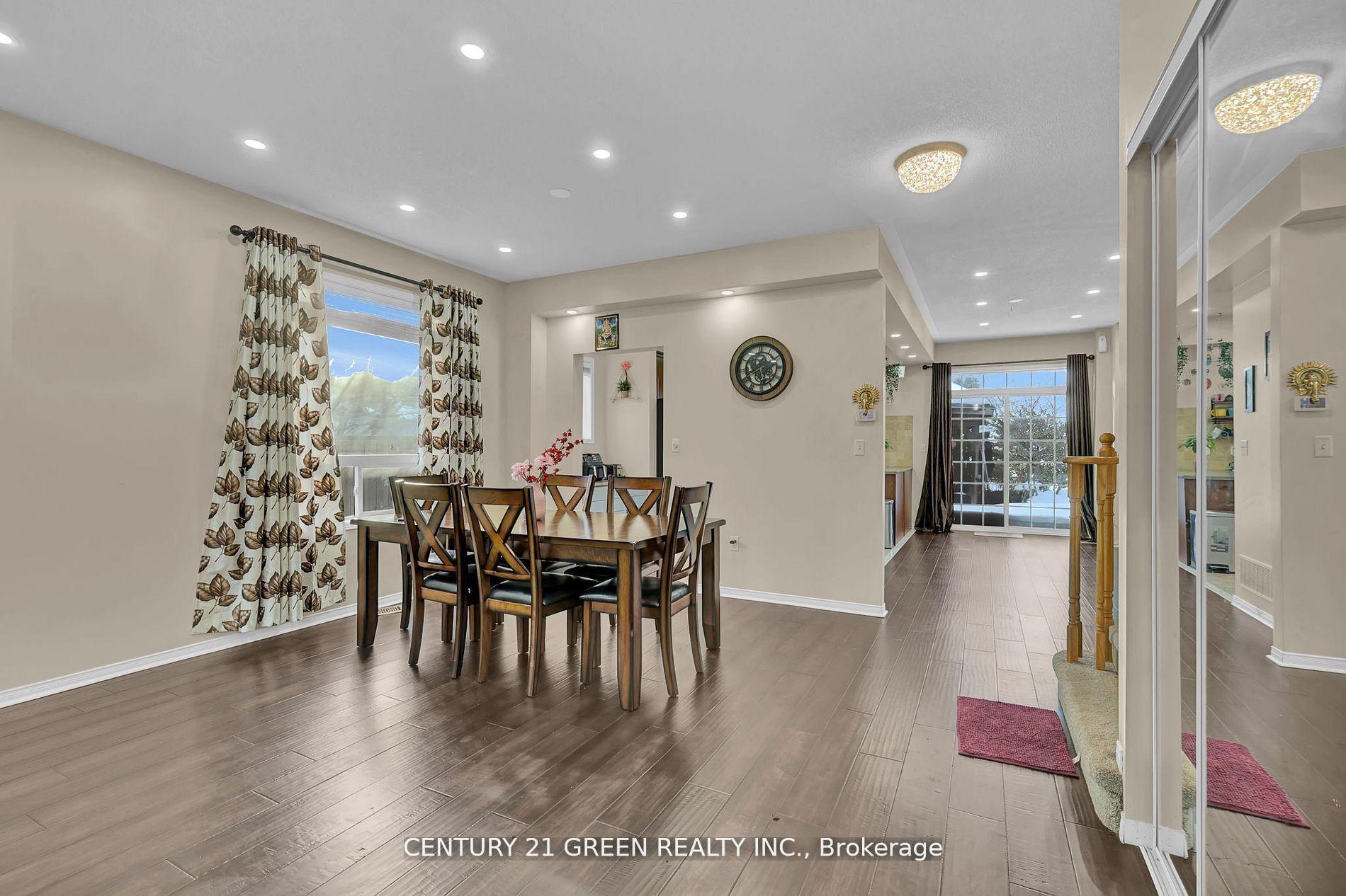 Photo 12 of 1070 Songbird Drive, Oshawa, Pinecrest — HOMEH