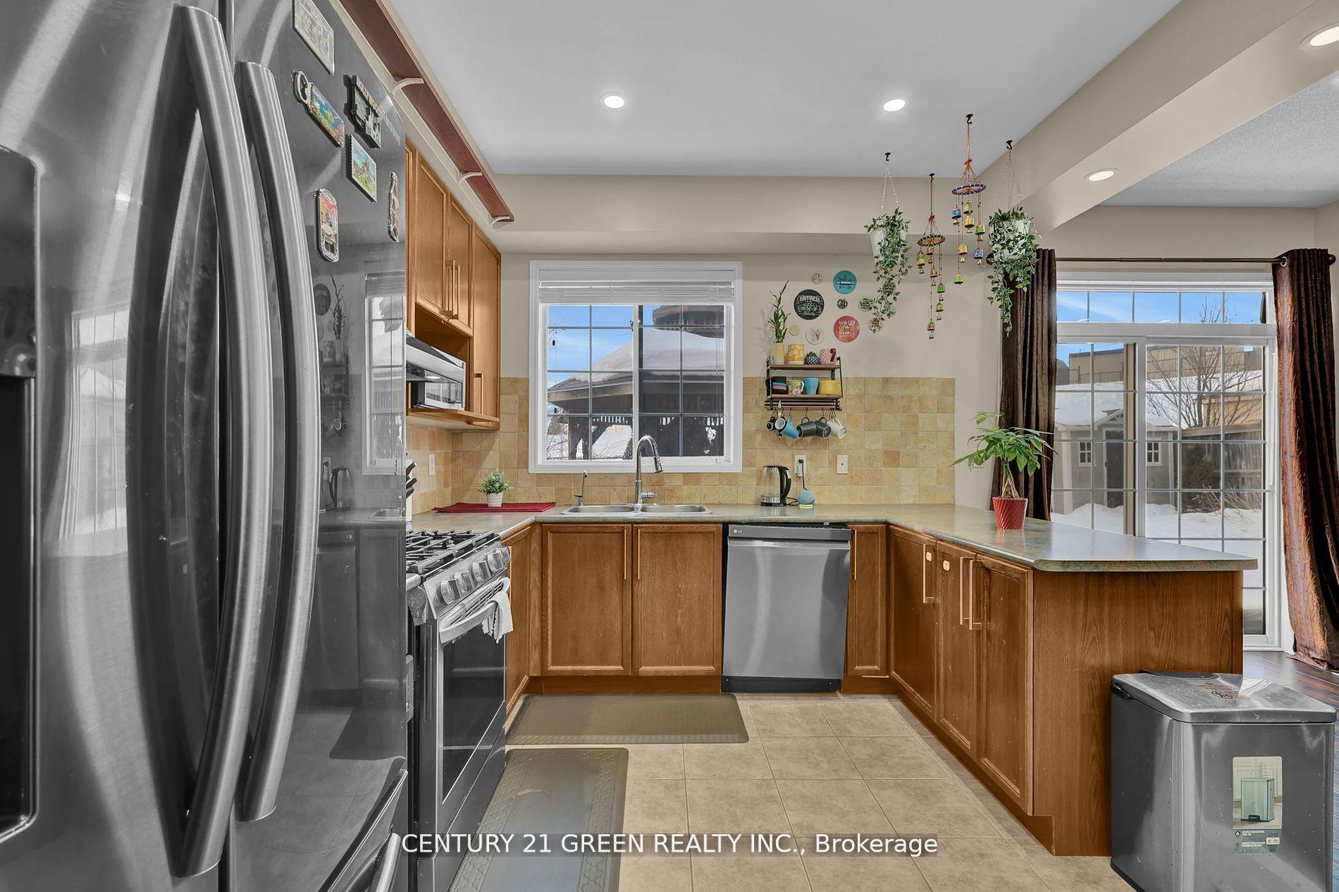 Photo 20 of 1070 Songbird Drive, Oshawa, Pinecrest — HOMEH