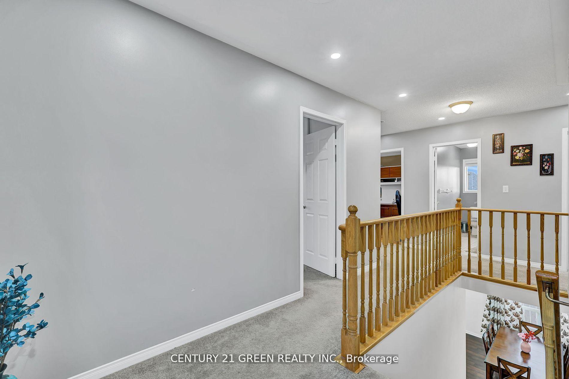 Photo 22 of 1070 Songbird Drive, Oshawa, Pinecrest — HOMEH
