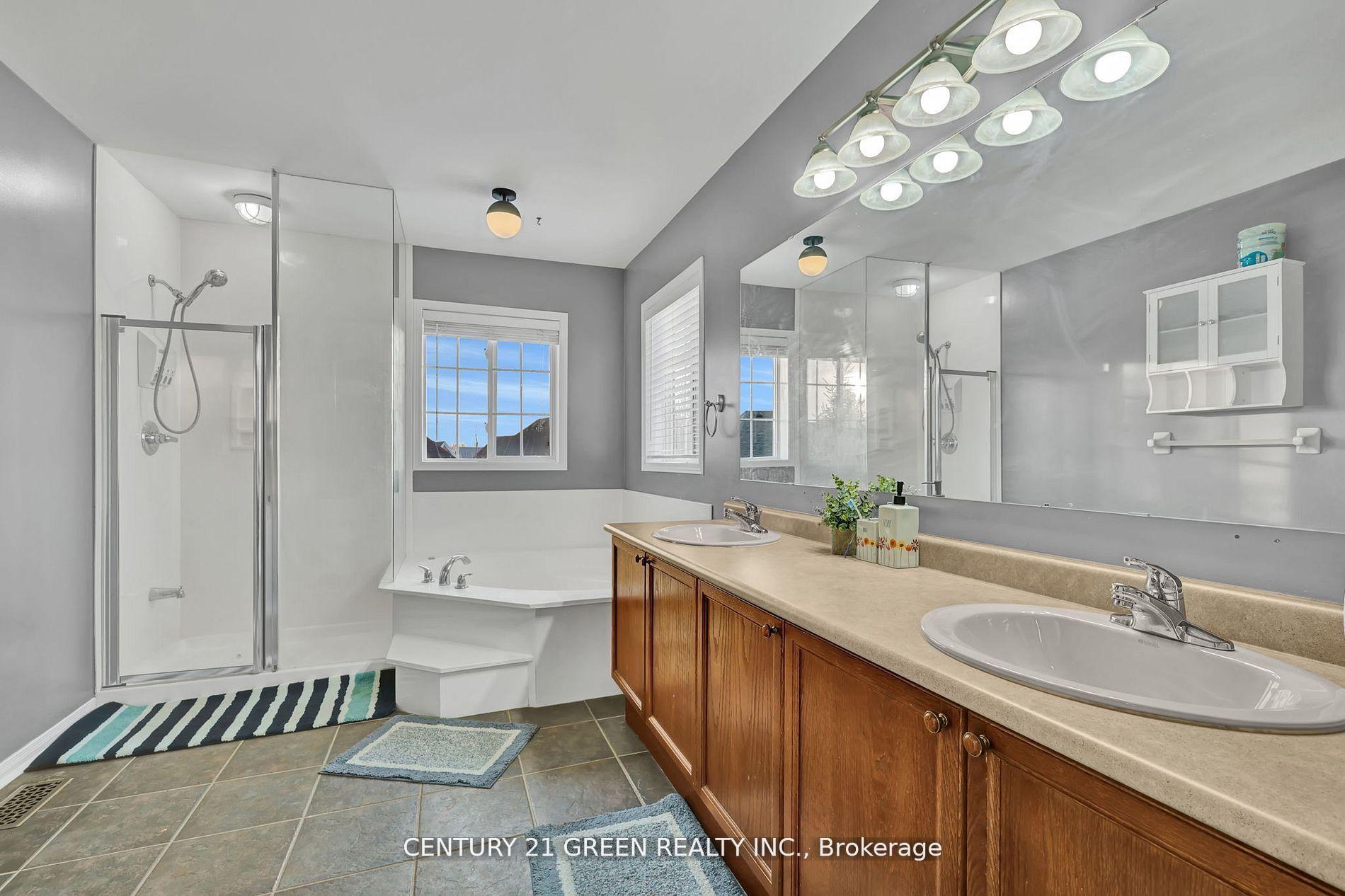 Photo 28 of 1070 Songbird Drive, Oshawa, Pinecrest — HOMEH