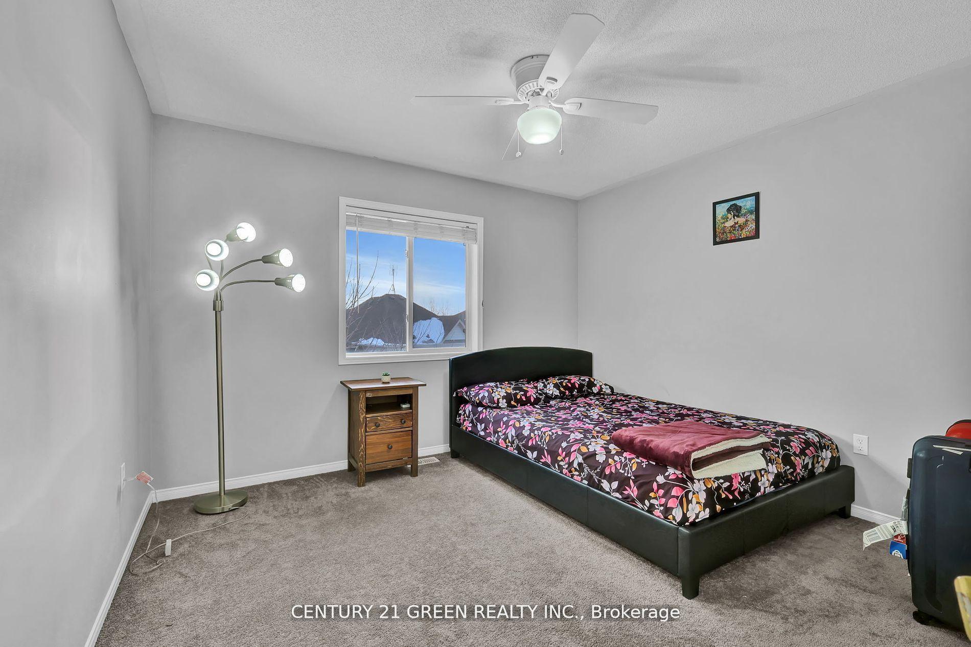 Photo 34 of 1070 Songbird Drive, Oshawa, Pinecrest — HOMEH