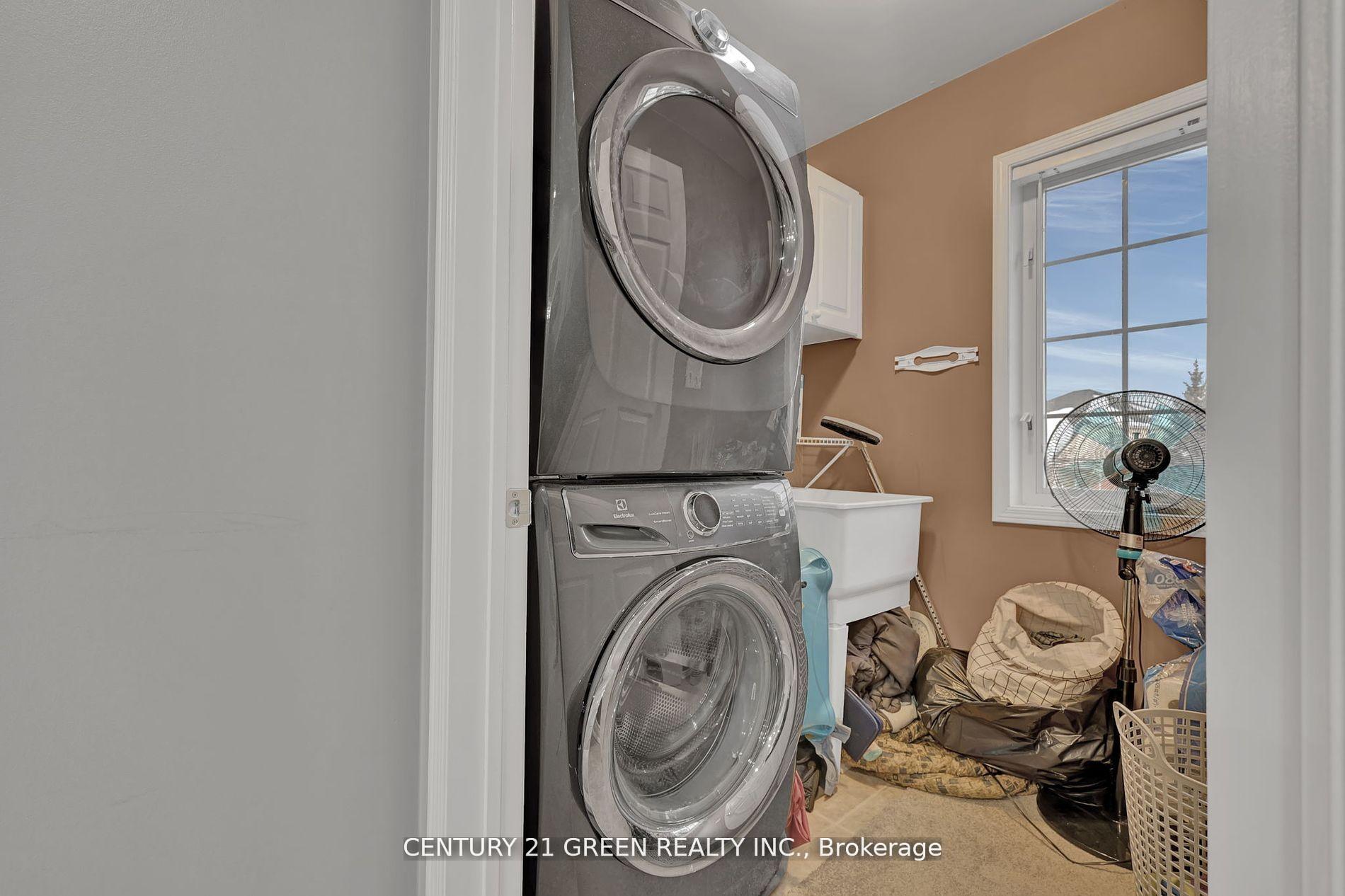 Photo 39 of 1070 Songbird Drive, Oshawa, Pinecrest — HOMEH