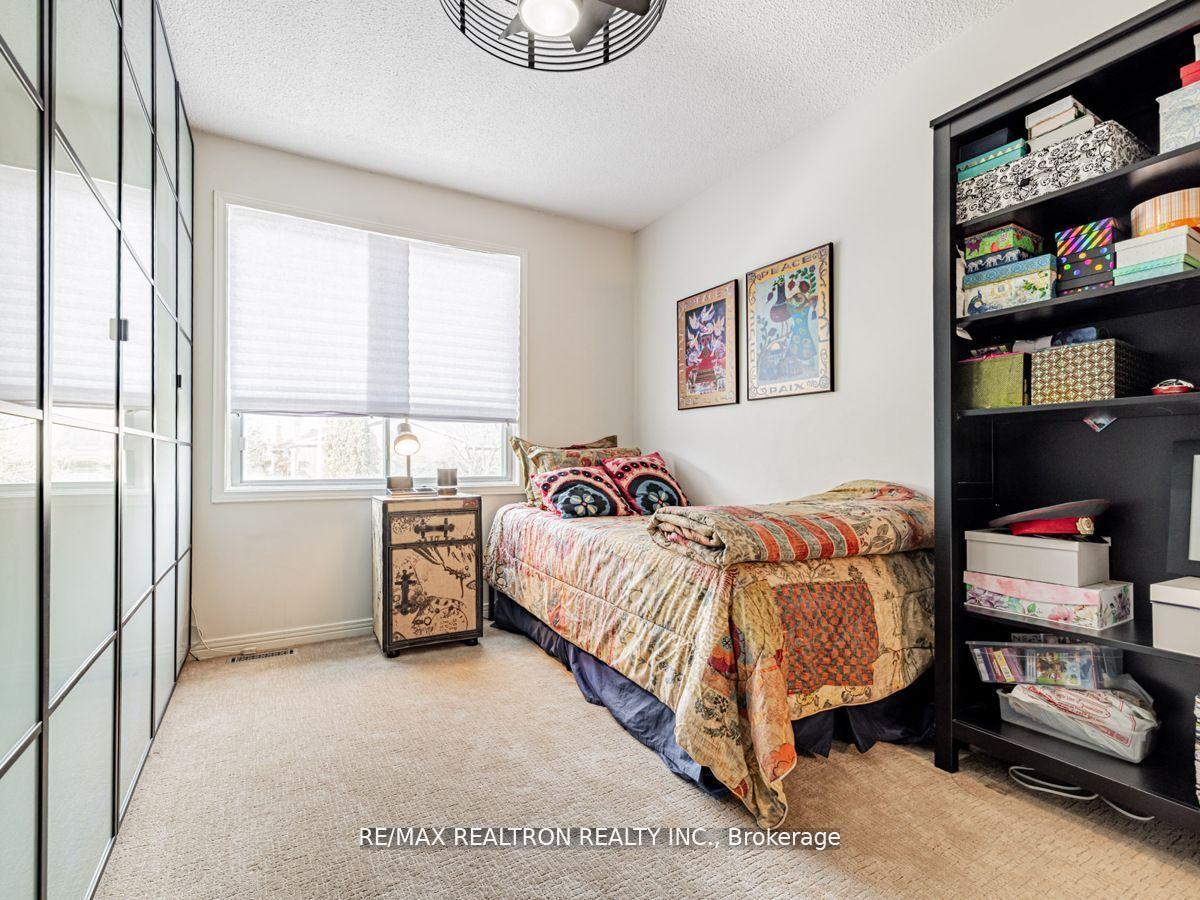 Photo 21 of 209 Charles Street, Vaughan, Crestwood-Springfarm-Yorkhill — HOMEH