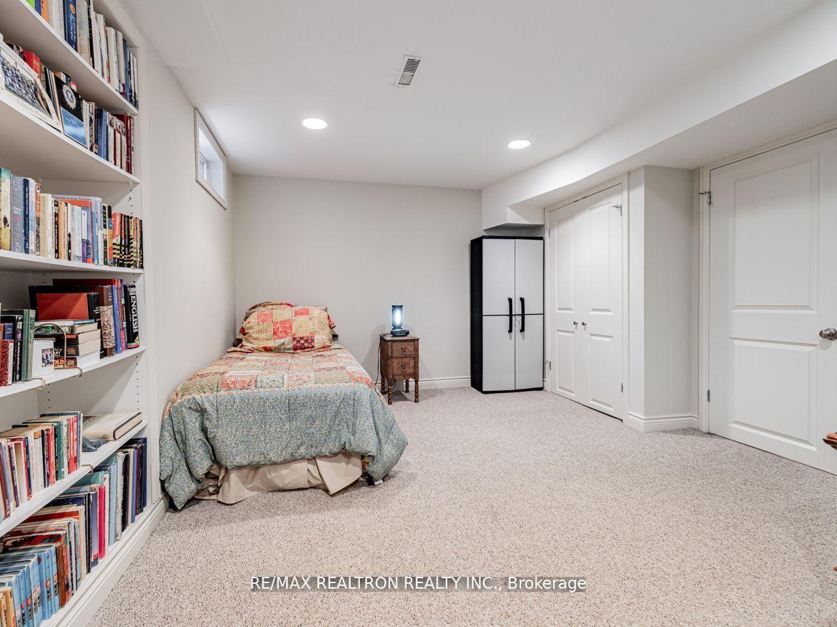 Photo 31 of 209 Charles Street, Vaughan, Crestwood-Springfarm-Yorkhill — HOMEH