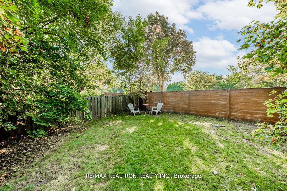 Photo 35 of 209 Charles Street, Vaughan, Crestwood-Springfarm-Yorkhill — HOMEH
