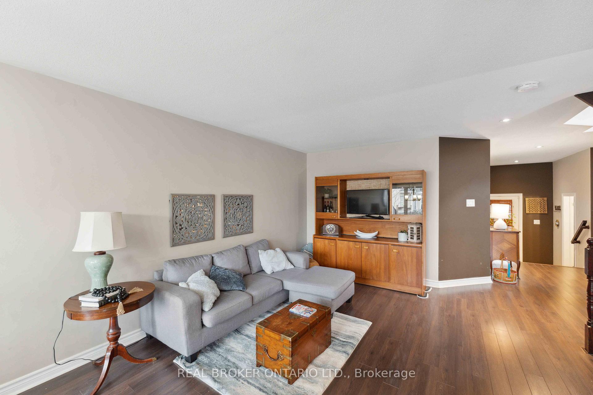 Photo 10 of 278 Montmorency Way, Ottawa, Avalon East — HOMEH