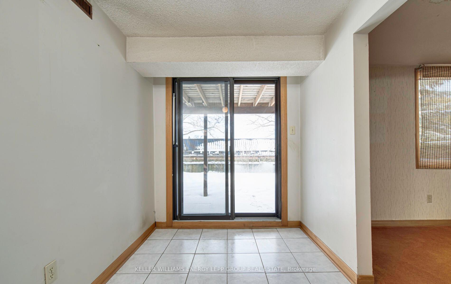 Photo 24 of 8 Hialeah Crescent, Whitby, Blue Grass Meadows — HOMEH