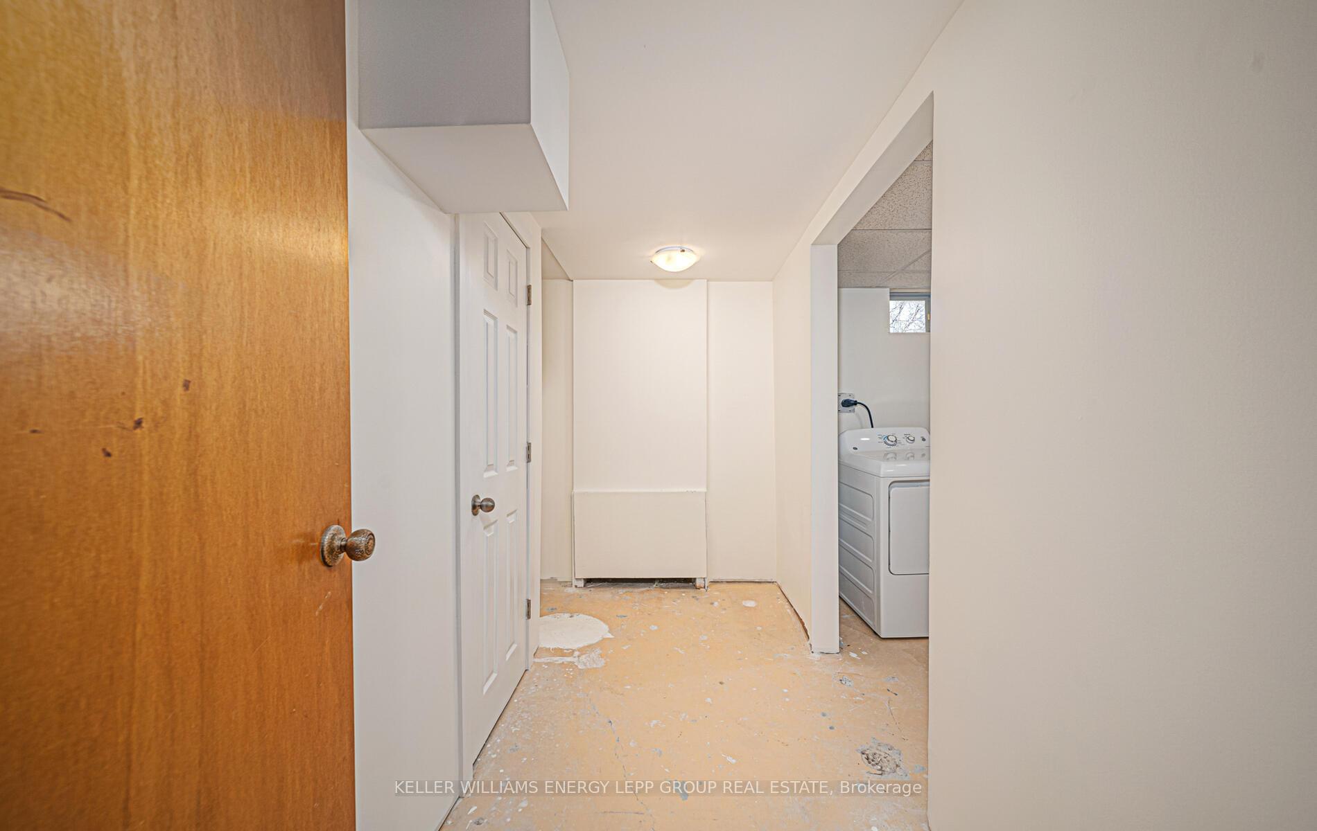 Photo 36 of 8 Hialeah Crescent, Whitby, Blue Grass Meadows — HOMEH