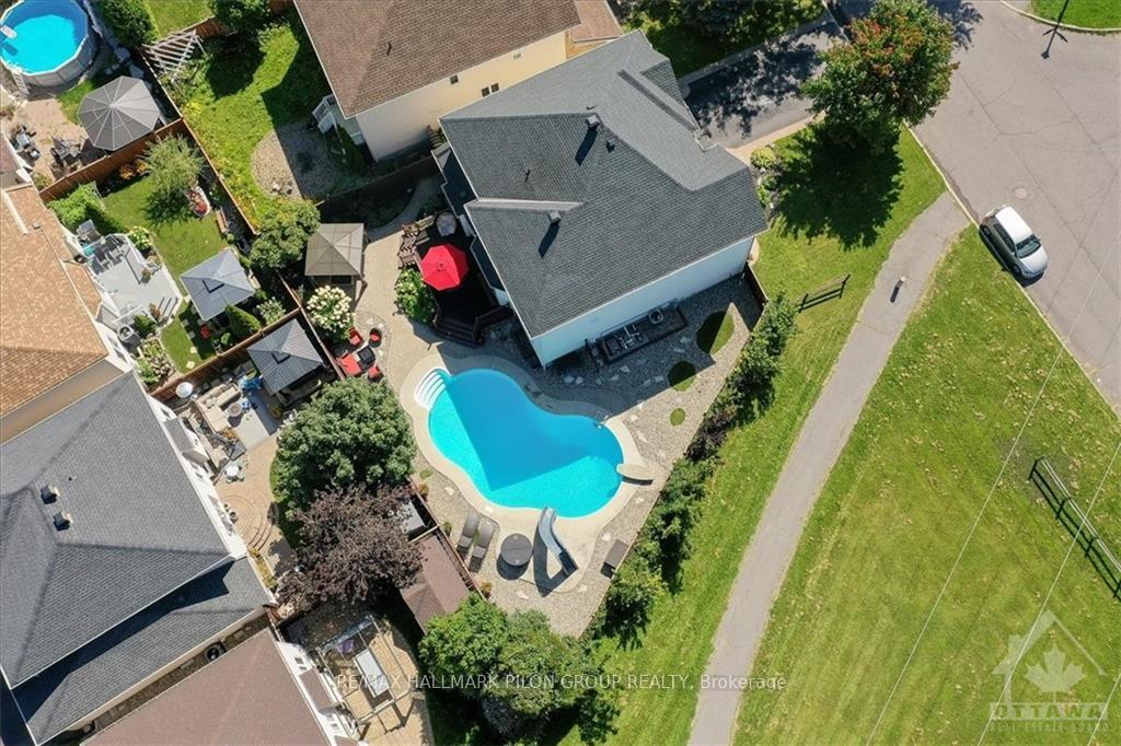 Photo 2 of 2088 Ricardo Street, Ottawa, Avalon East — HOMEH
