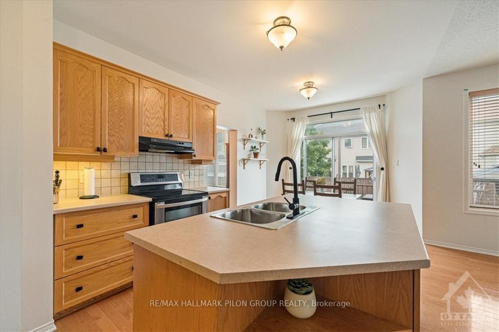 Photo 7 of 2088 Ricardo Street, Ottawa, Avalon East — HOMEH
