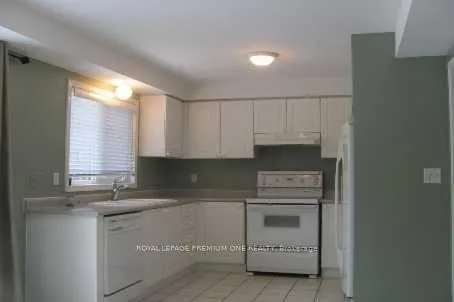 Photo 3 of 18 Madeira Avenue, Vaughan, Vellore Village — HOMEH