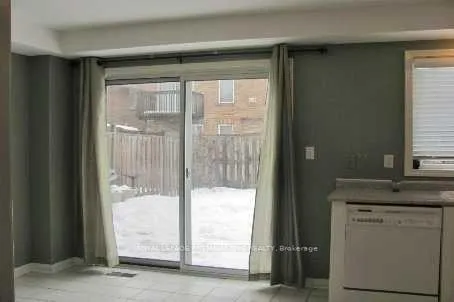 Photo 4 of 18 Madeira Avenue, Vaughan, Vellore Village — HOMEH