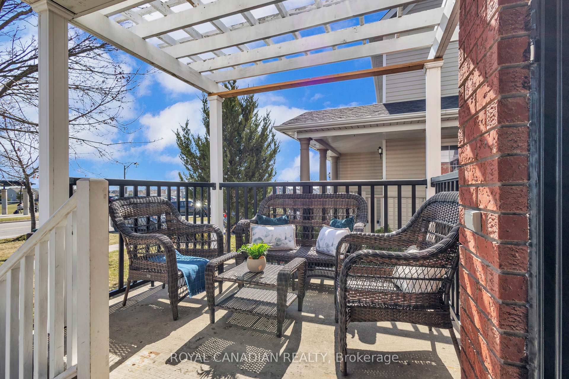 Photo 9 of 1480 Coldstream Drive, Oshawa, Taunton — HOMEH