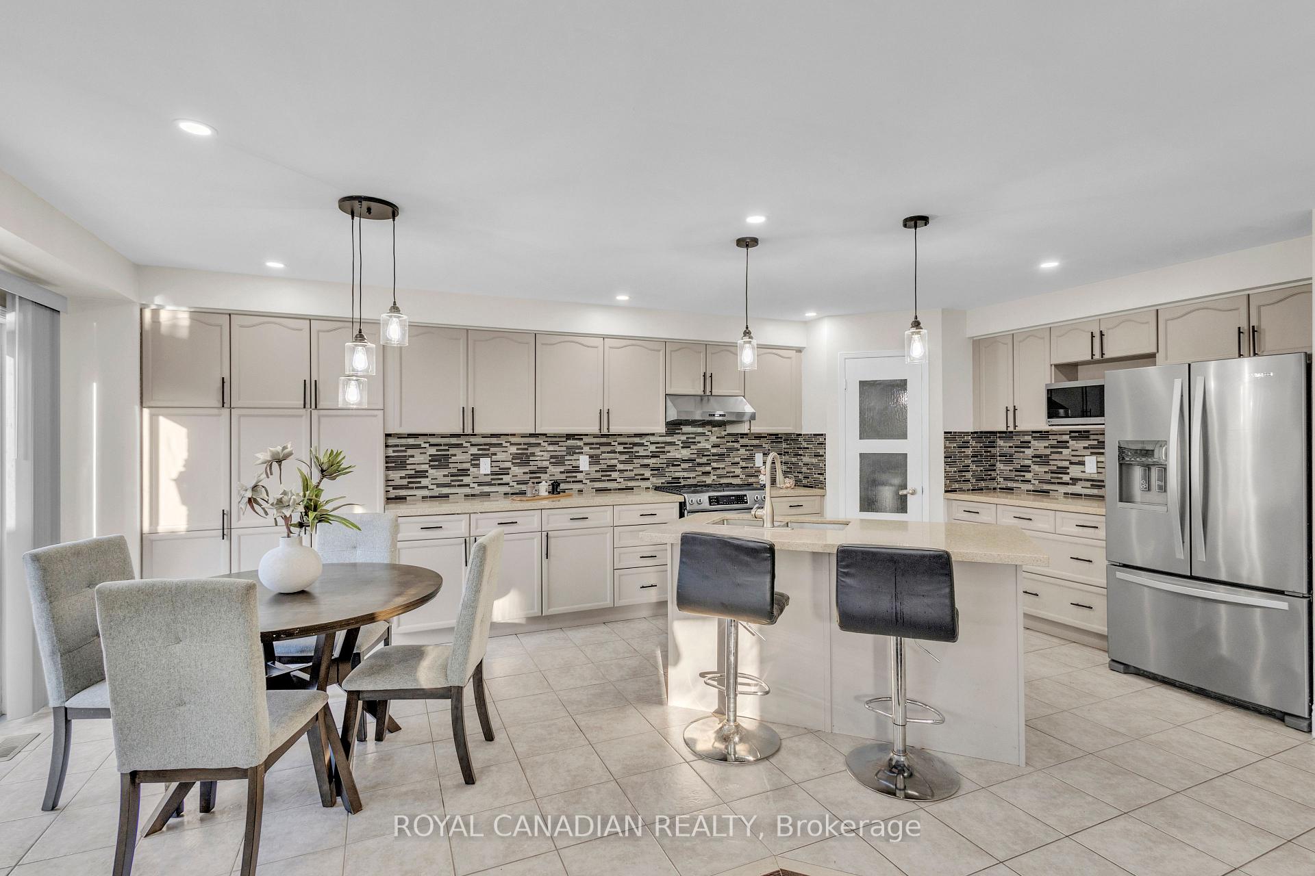 Photo 19 of 1480 Coldstream Drive, Oshawa, Taunton — HOMEH