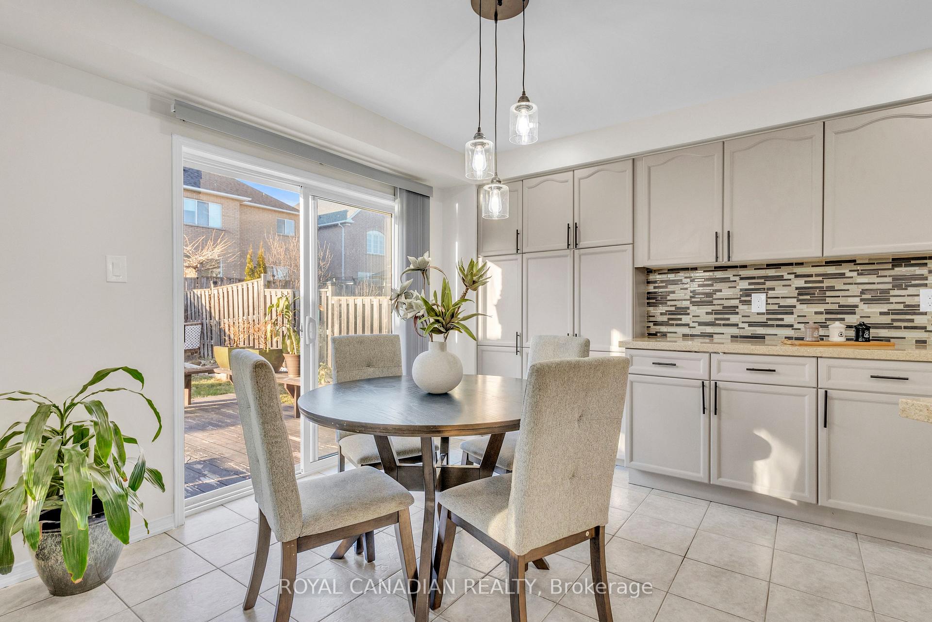 Photo 23 of 1480 Coldstream Drive, Oshawa, Taunton — HOMEH