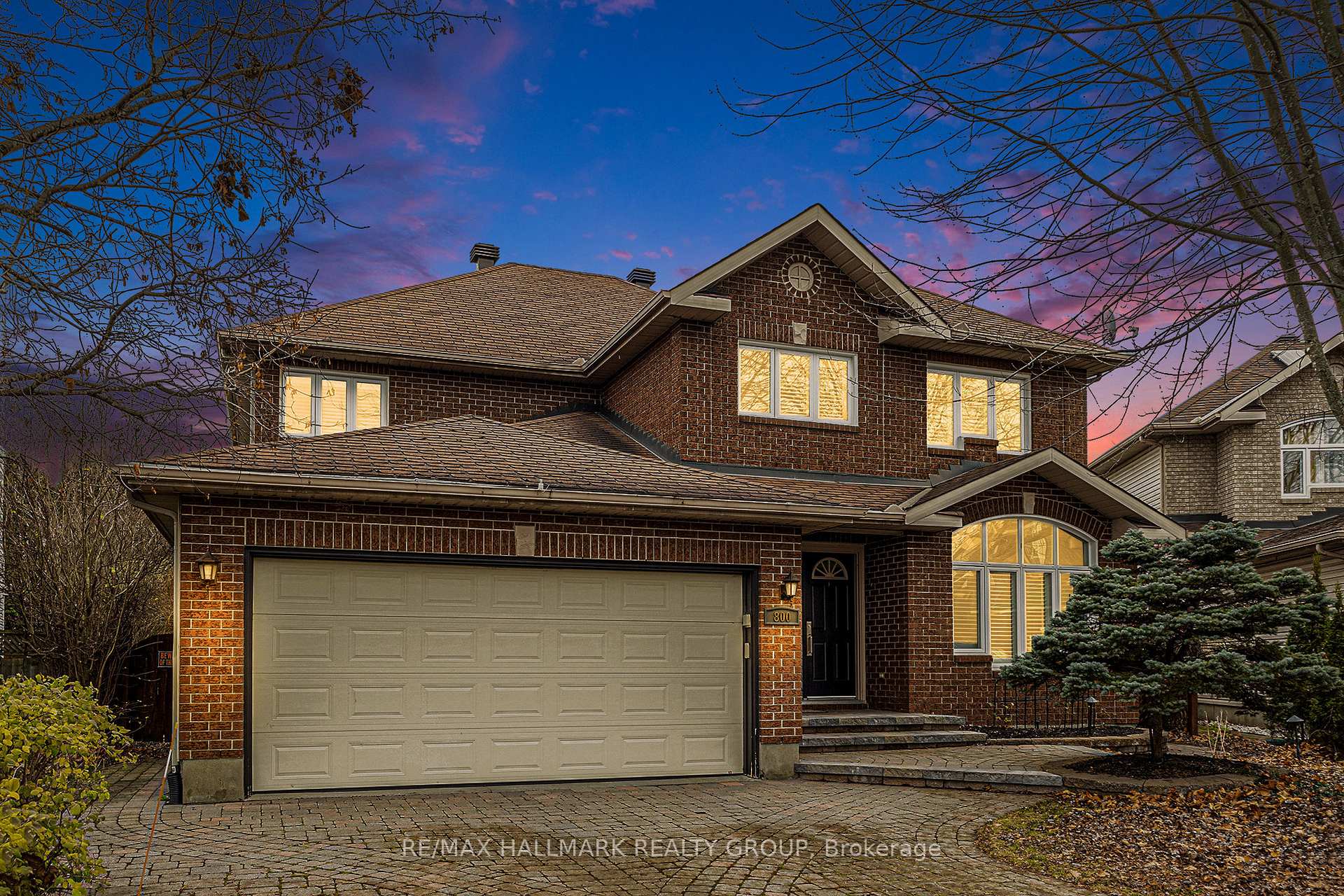 Front of 800 Foxwood Court
