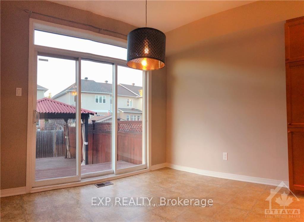 Photo 8 of 735 Nakina Way, Ottawa, Riverside South/Gloucester Glen — HOMEH