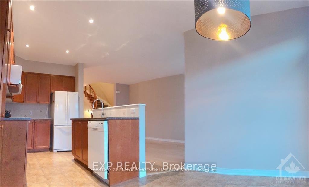 Photo 7 of 735 Nakina Way, Ottawa, Riverside South/Gloucester Glen — HOMEH