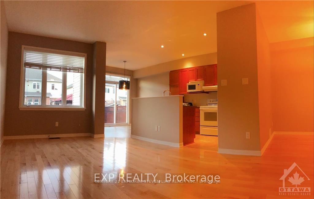 Photo 11 of 735 Nakina Way, Ottawa, Riverside South/Gloucester Glen — HOMEH