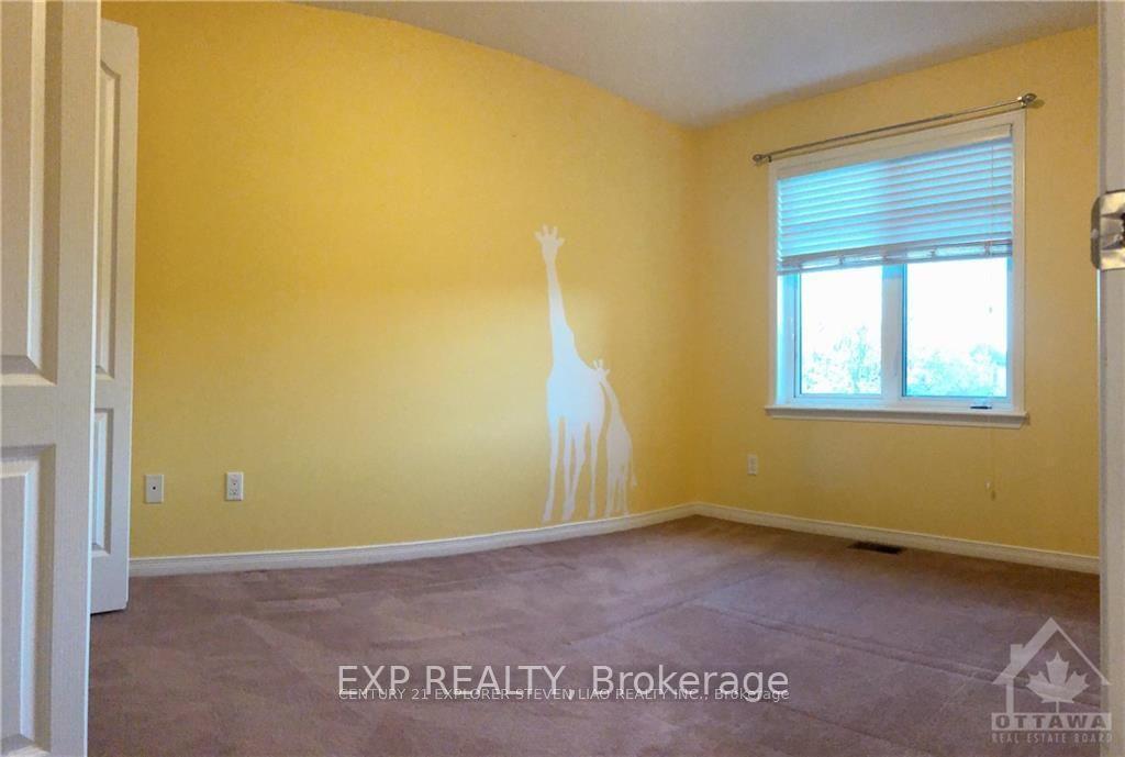 Photo 12 of 735 Nakina Way, Ottawa, Riverside South/Gloucester Glen — HOMEH
