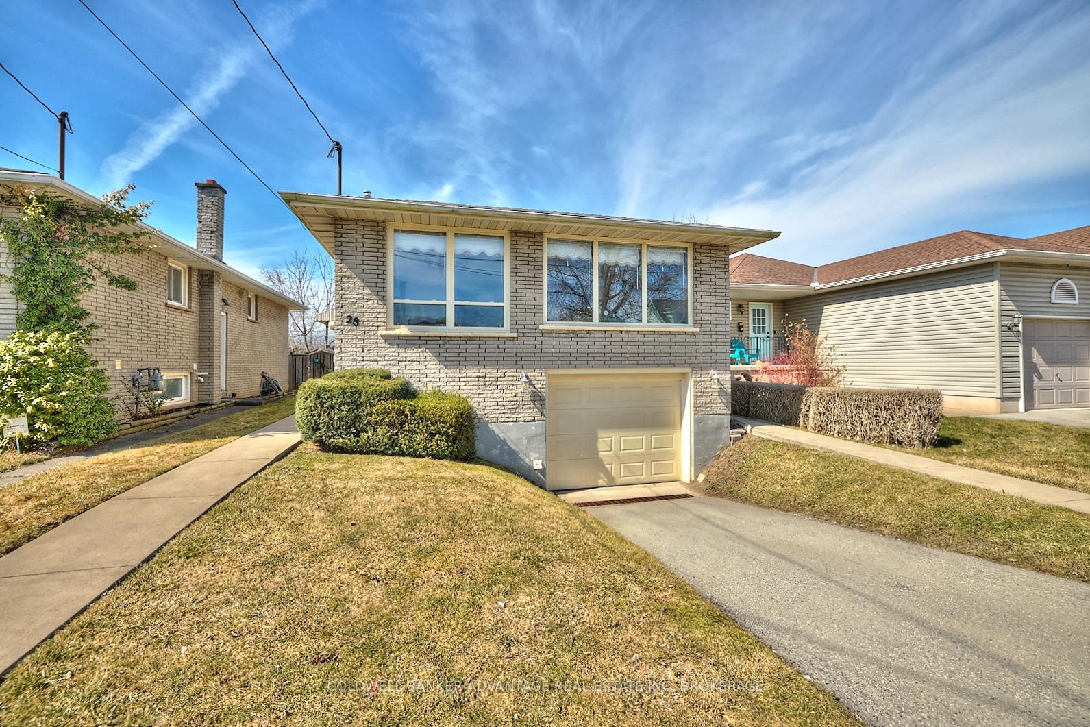 Photo 2 of 28 Deere Street, Welland, Lincoln/Crowland — HOMEH
