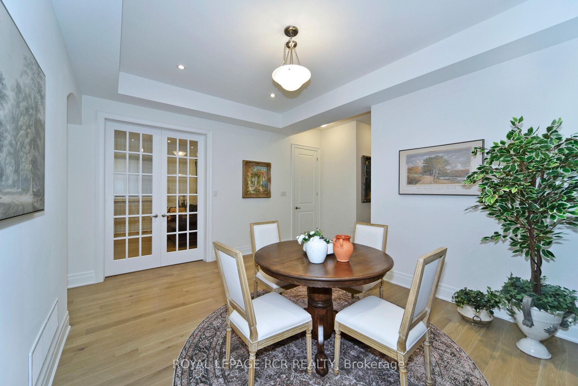 Photo 8 of 200 Silver Creek Drive, Vaughan, Vellore Village — HOMEH