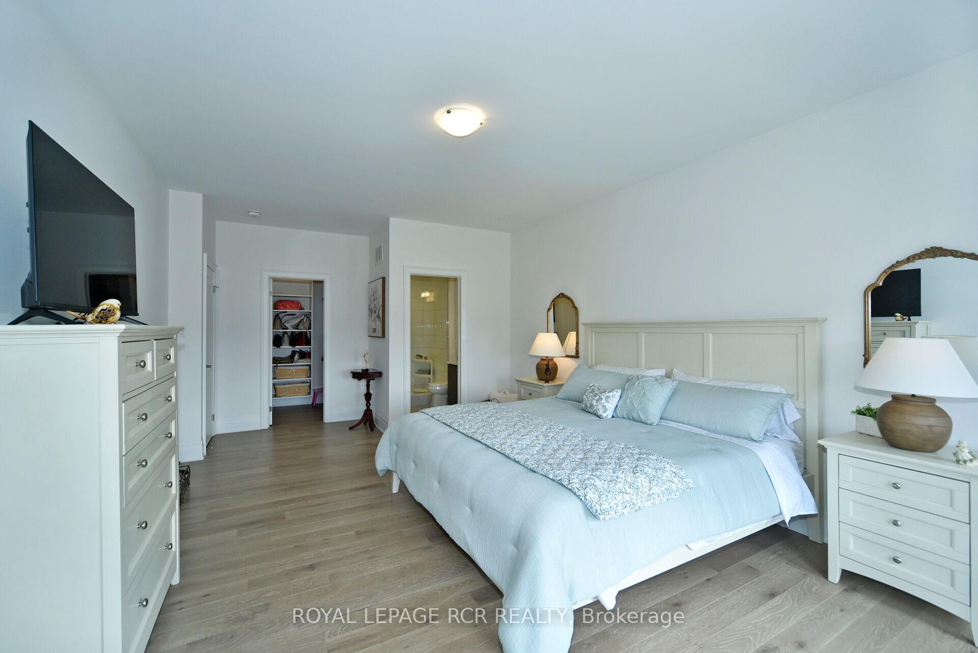 Photo 27 of 200 Silver Creek Drive, Vaughan, Vellore Village — HOMEH