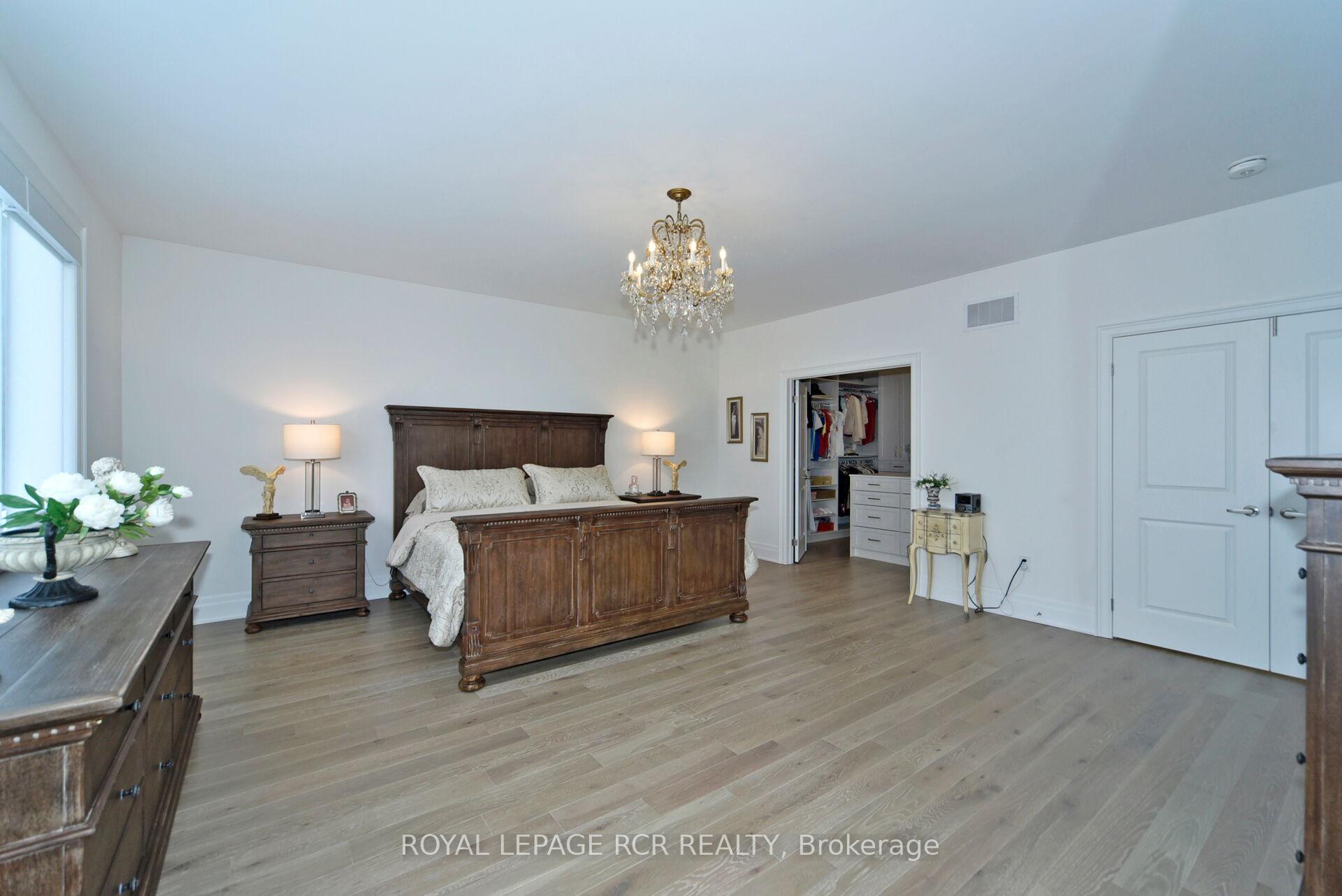 Photo 33 of 200 Silver Creek Drive, Vaughan, Vellore Village — HOMEH