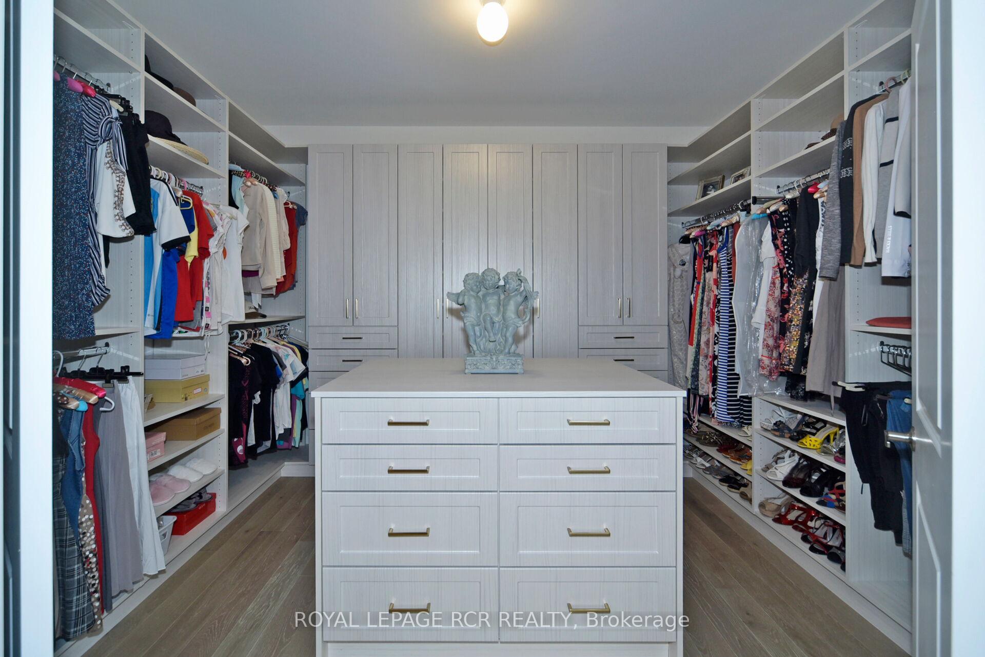 Photo 35 of 200 Silver Creek Drive, Vaughan, Vellore Village — HOMEH