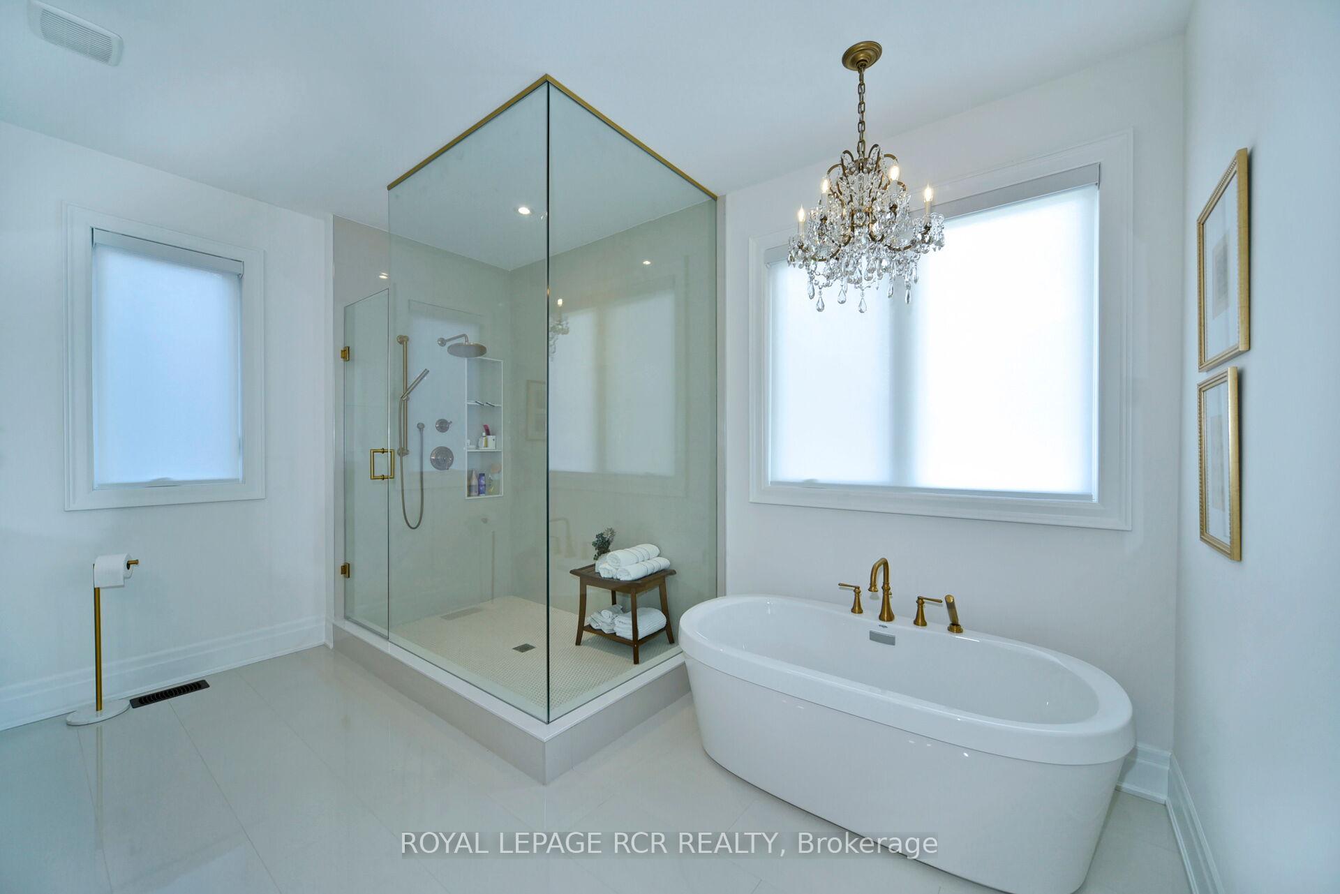Photo 37 of 200 Silver Creek Drive, Vaughan, Vellore Village — HOMEH
