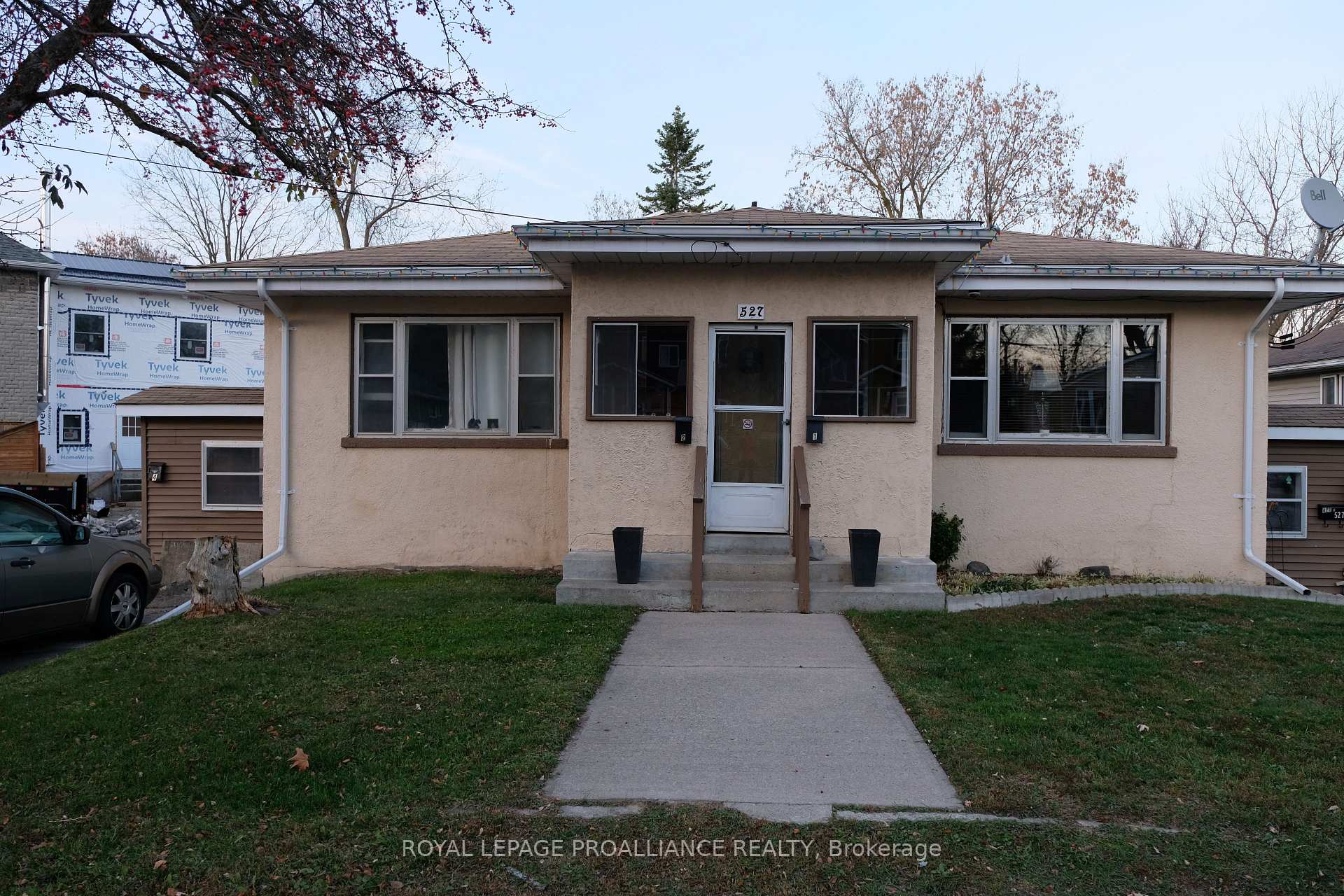 Front of 527 Front Street