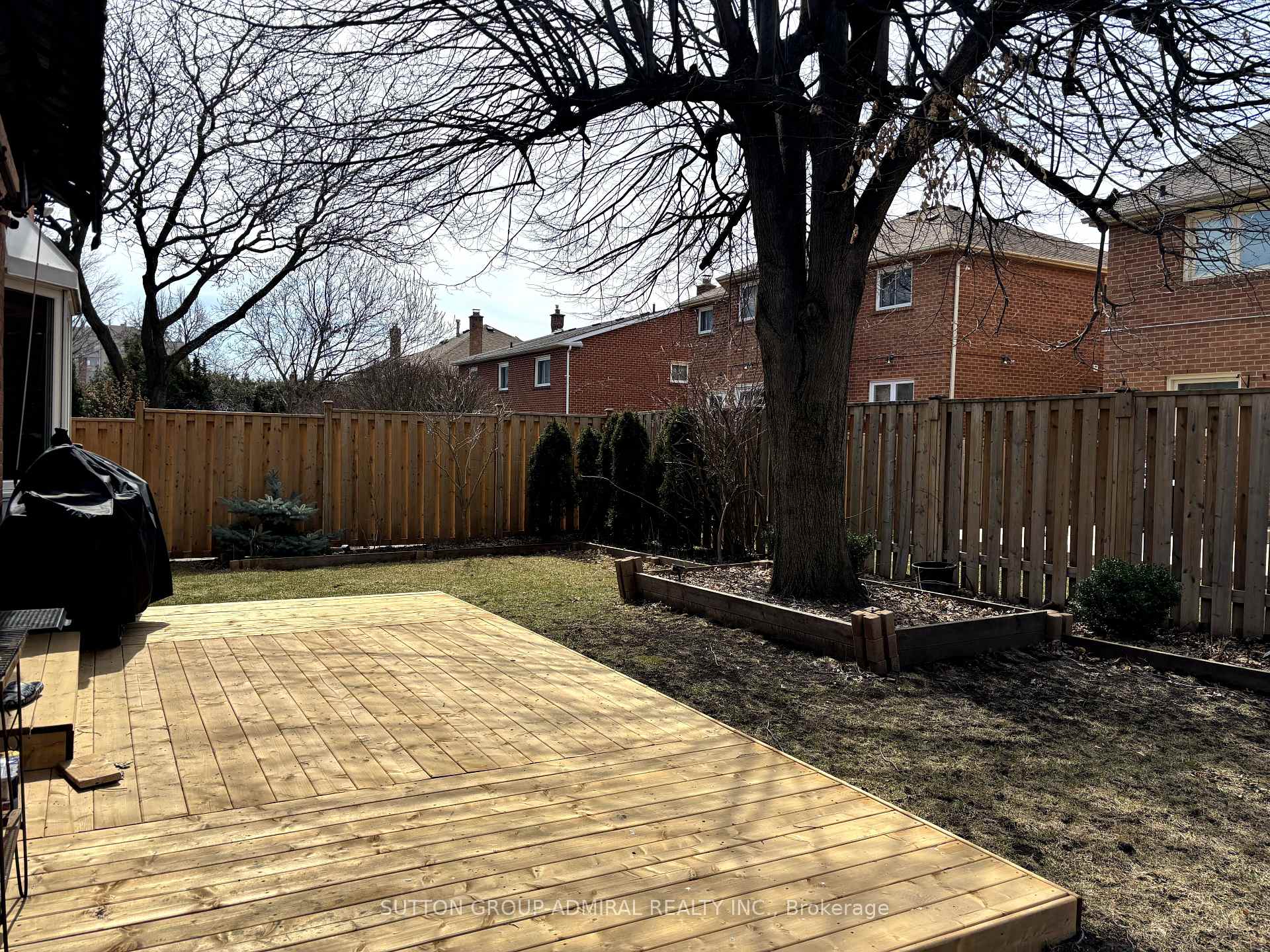 Photo 42 of 18 Tangreen Circle, Vaughan, Crestwood-Springfarm-Yorkhill — HOMEH