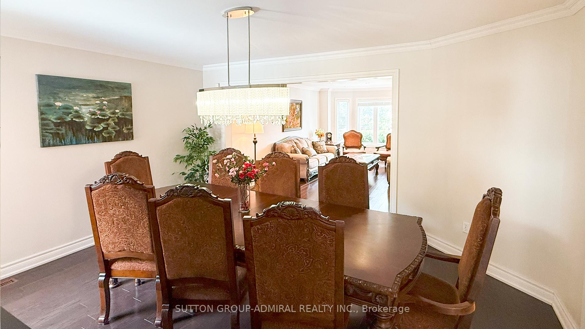 Photo 6 of 18 Tangreen Circle, Vaughan, Crestwood-Springfarm-Yorkhill — HOMEH