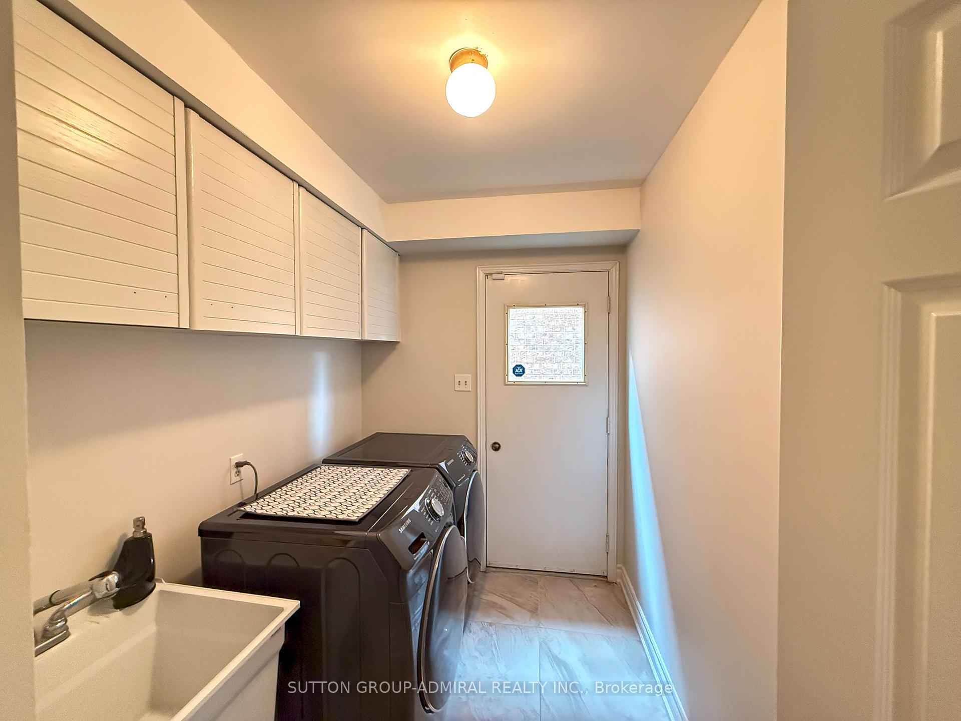 Photo 11 of 18 Tangreen Circle, Vaughan, Crestwood-Springfarm-Yorkhill — HOMEH