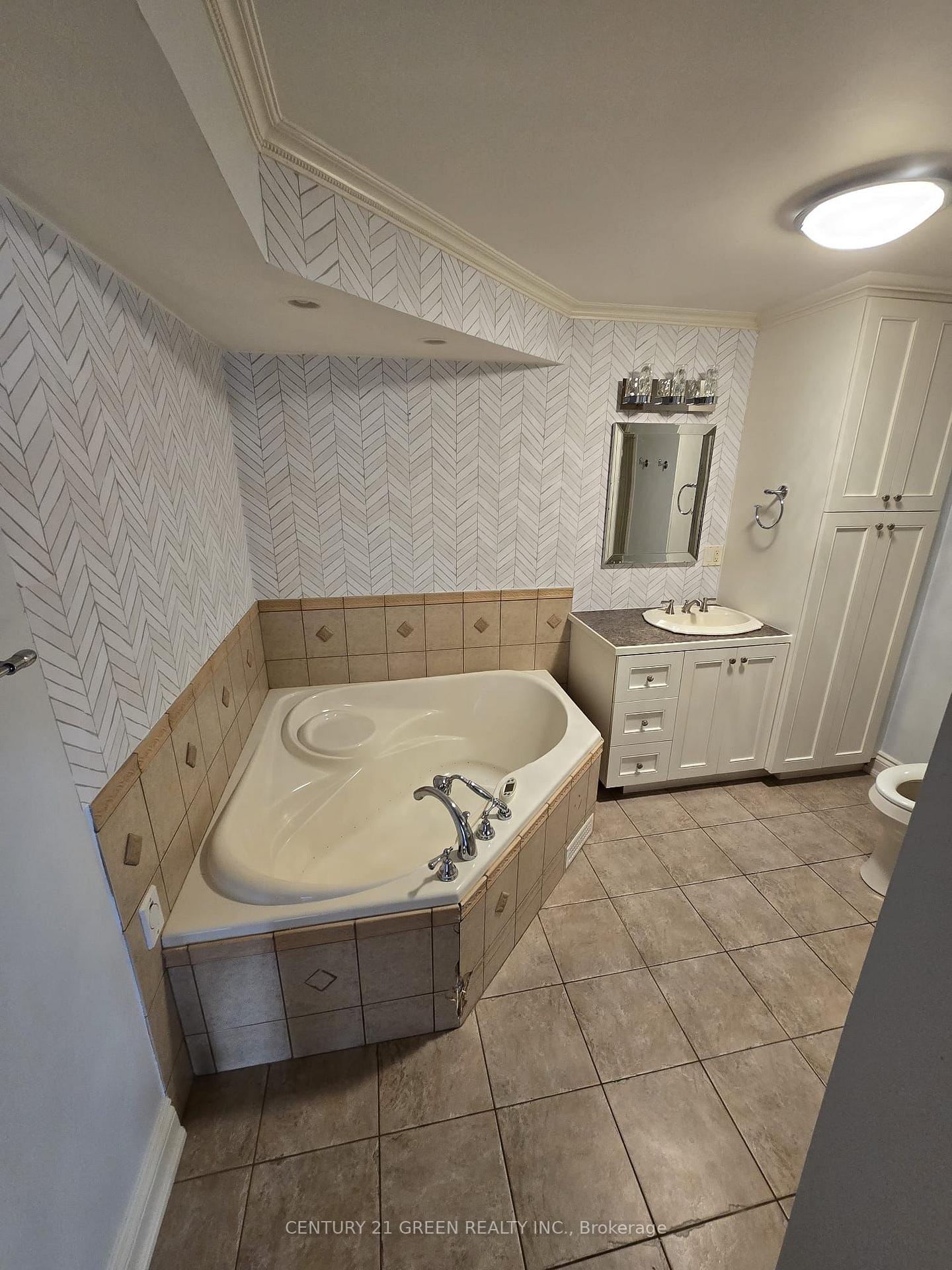 Photo 14 of Unit (BSMT), 955 Coyston Drive, Oshawa, Eastdale — HOMEH