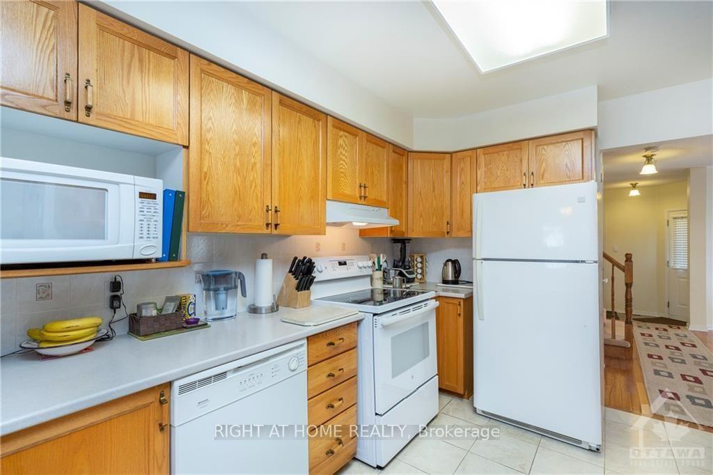 Photo 7 of 1654 Varennes Boulevard, Ottawa, Fallingbrook/Pineridge — HOMEH