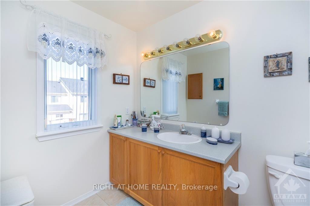 Photo 15 of 1654 Varennes Boulevard, Ottawa, Fallingbrook/Pineridge — HOMEH