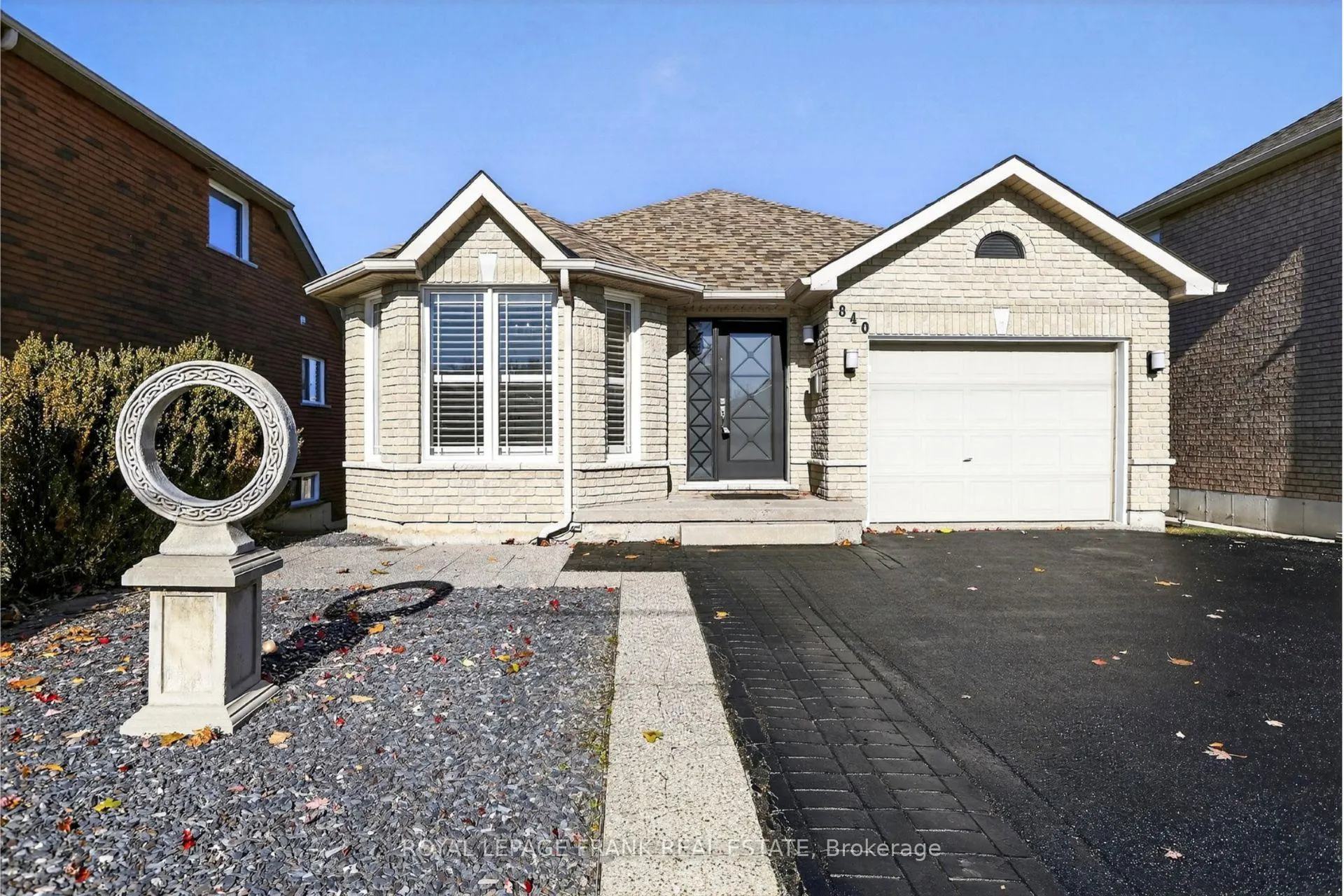 Photo 1 of 1840 Glenforest Boulevard, Peterborough, Monaghan Ward 2 — HOMEH
