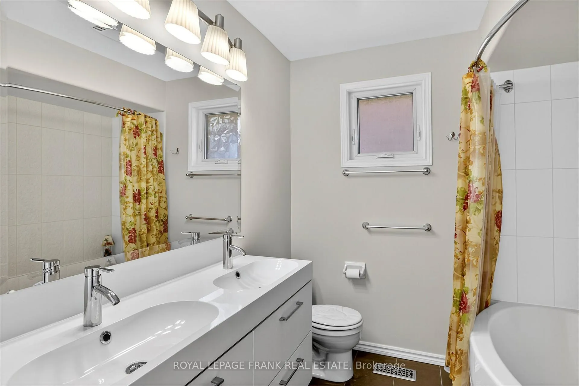 Photo 7 of 1840 Glenforest Boulevard, Peterborough, Monaghan Ward 2 — HOMEH
